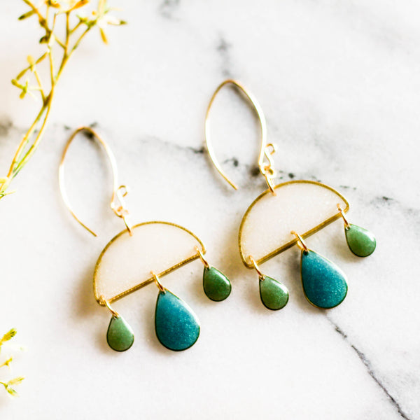 Cloudburst Earrings - Isleitudes