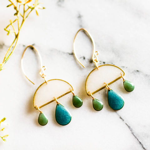 Cloudburst Earrings - Isleitudes